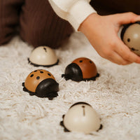 Mrs Ertha houten puzzel lieveheersbeestjes XL 3jr 10stks 7427254922507 e