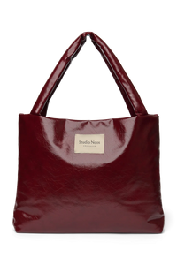 Studio Noos vegan leather mom bag burgundy