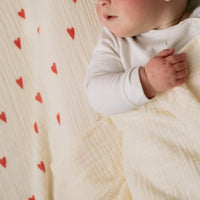 Studio Noos hydrofiele doek beige hearts 120x120 6151900154134 c