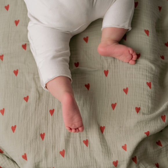 Studio Noos hydrofiele doek sage green hearts 120x120 6151900519506 a