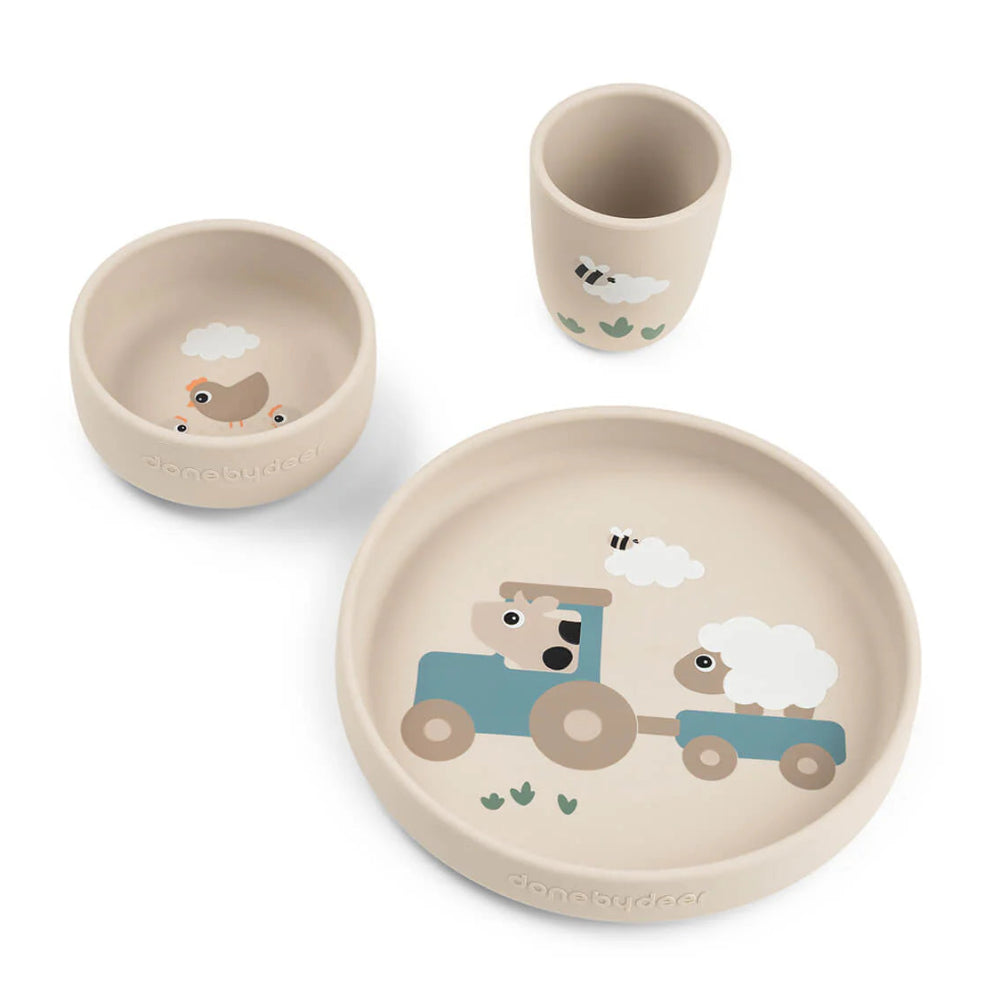 Done by Deer stick & stay babyservies set tiny farm sand