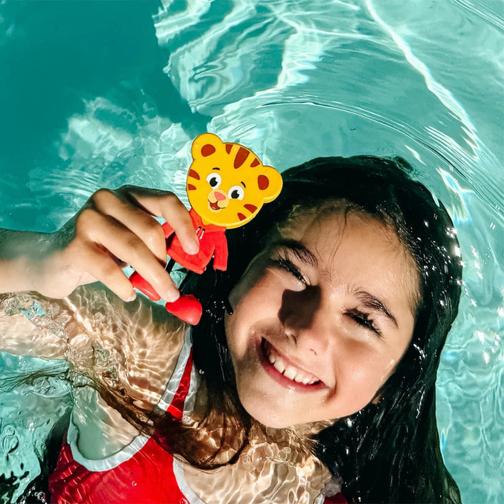 Glo Pals light up character Daniel Tiger 3jr+ GP-FIN-CHAR-DTIGb