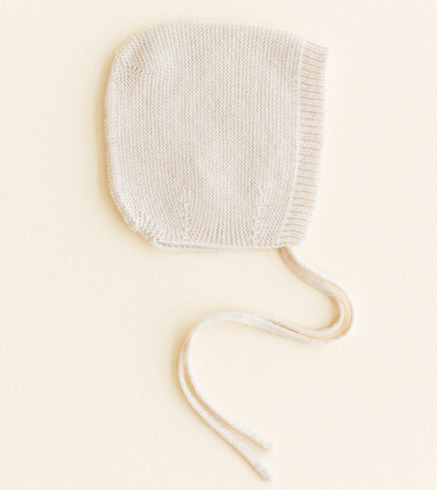 HVID mutsje Dolly cream 4-12 mnd