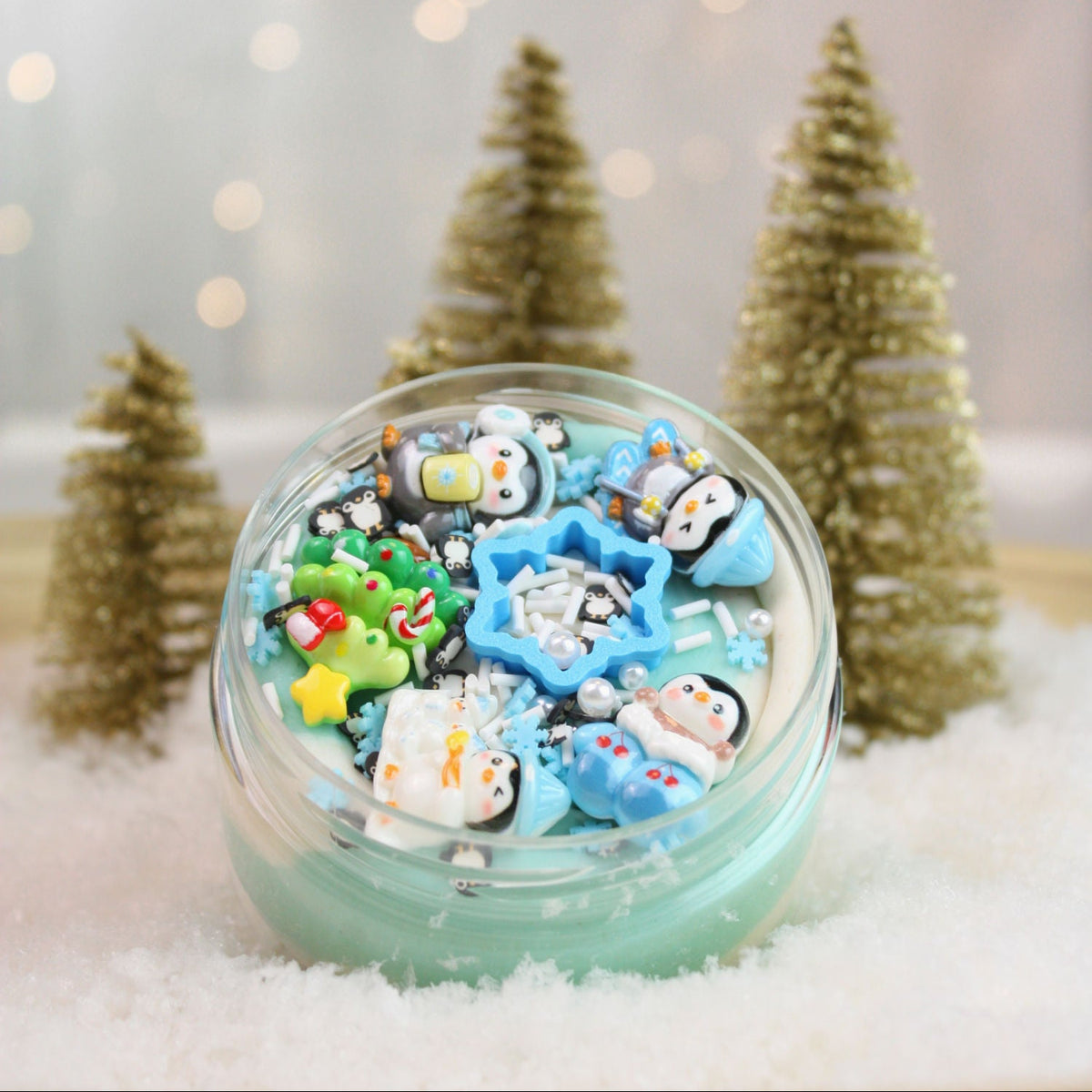 Invitation to Imagine Penguins in the Snow Surprise Pot kopen