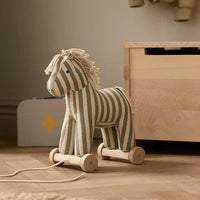 Kids Concept trekpaard Sam 1jr 7340028736615 b