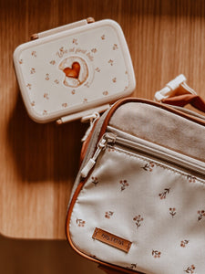 Mrs Ertha lunchbox Flower buds