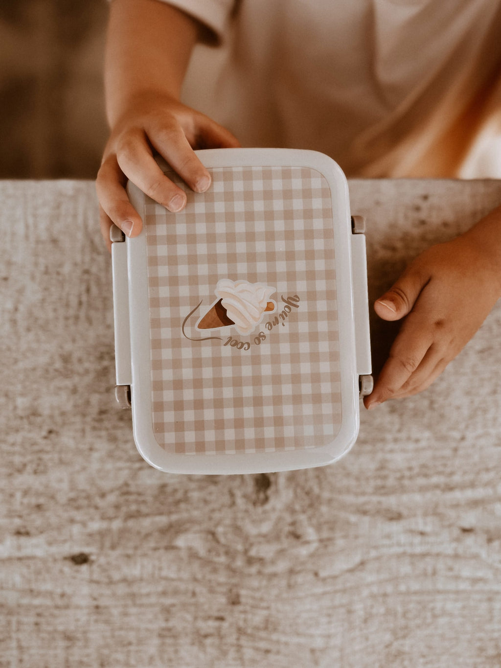 Mrs Ertha lunchbox Soft squares kopen