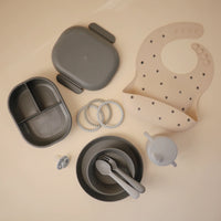 Mushie lunchbox smoke