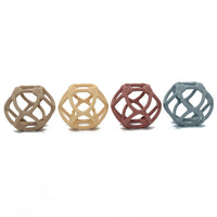 Petit Monkey bijtspeeltje bal mahony rose 0 mnd+