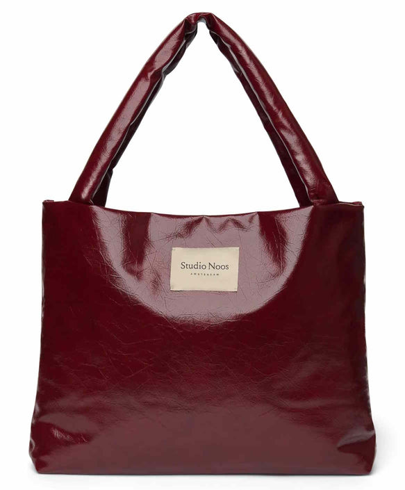 Studio Noos vegan leather mom bag burgundy