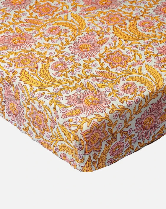 Unknown Stories hoeslaken Floral pop 60 x 120