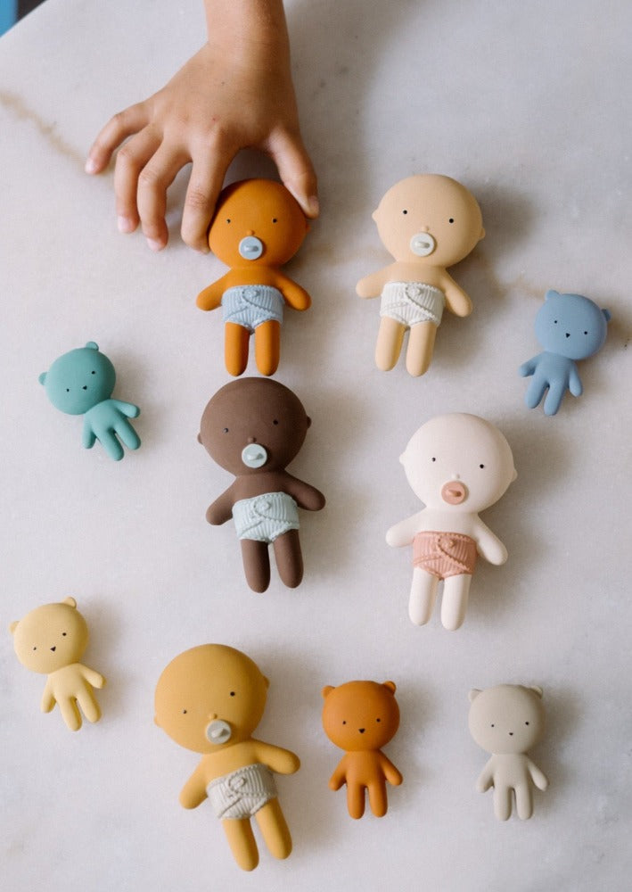 We are gommu pocket Coco 3 jr+ 100% hevea rubber