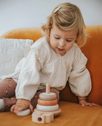 Label Label stapeltoren nougat 1 jr+