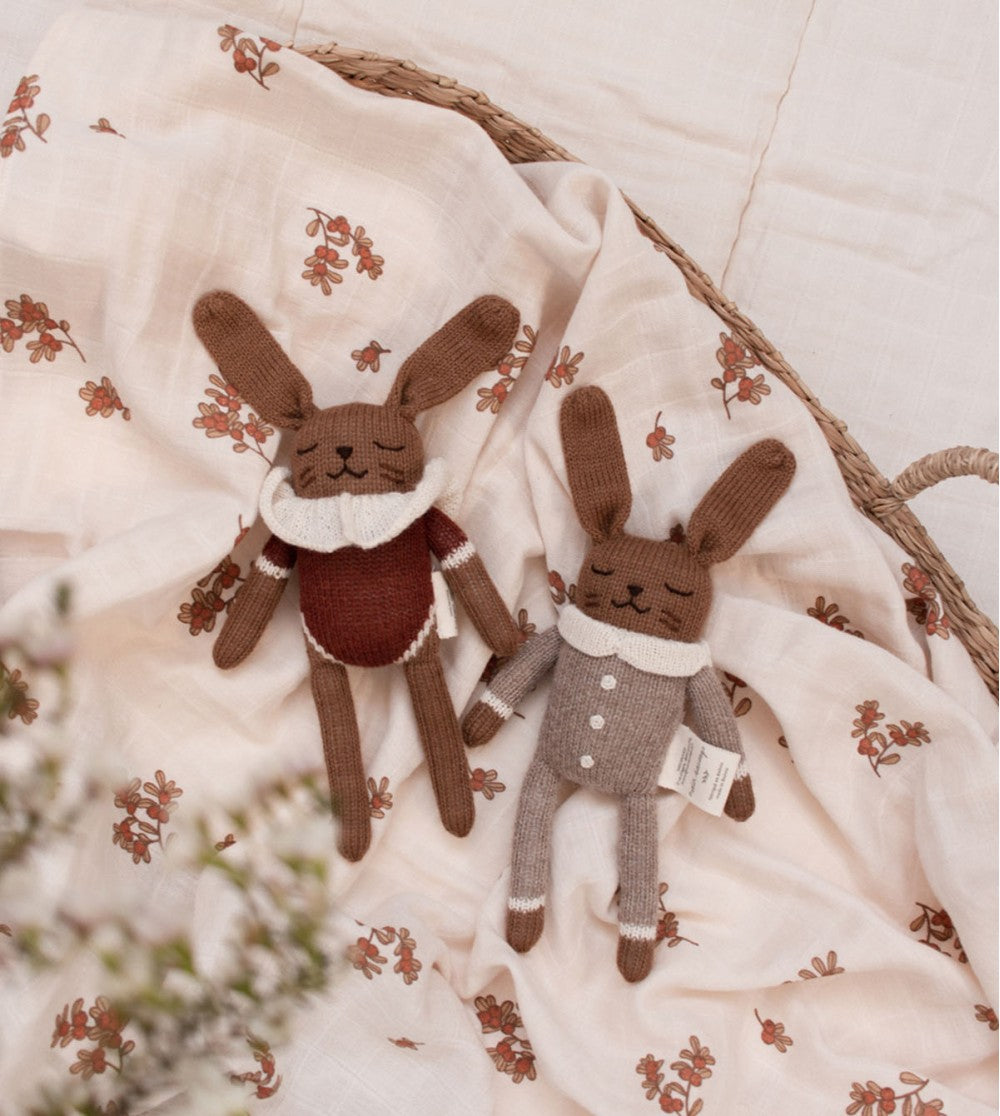 Main Sauvage knuffel bunny oat jumpsuit