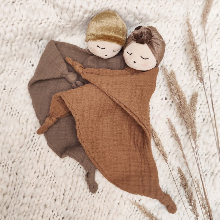 Mrs Ertha knuffeldoekje Dou