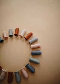 Mushie baby tandenborstel sand blush