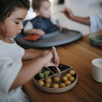 Mushie siliconen bord blush