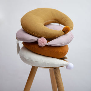 Play at Slaep  kussen moon small latte