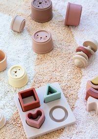 Petit Monkey houten rammelaar backed clay 0 jr+