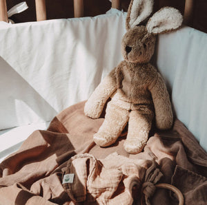 Senger Naturwelt knuffel floppy konijn beige 0 mnd+